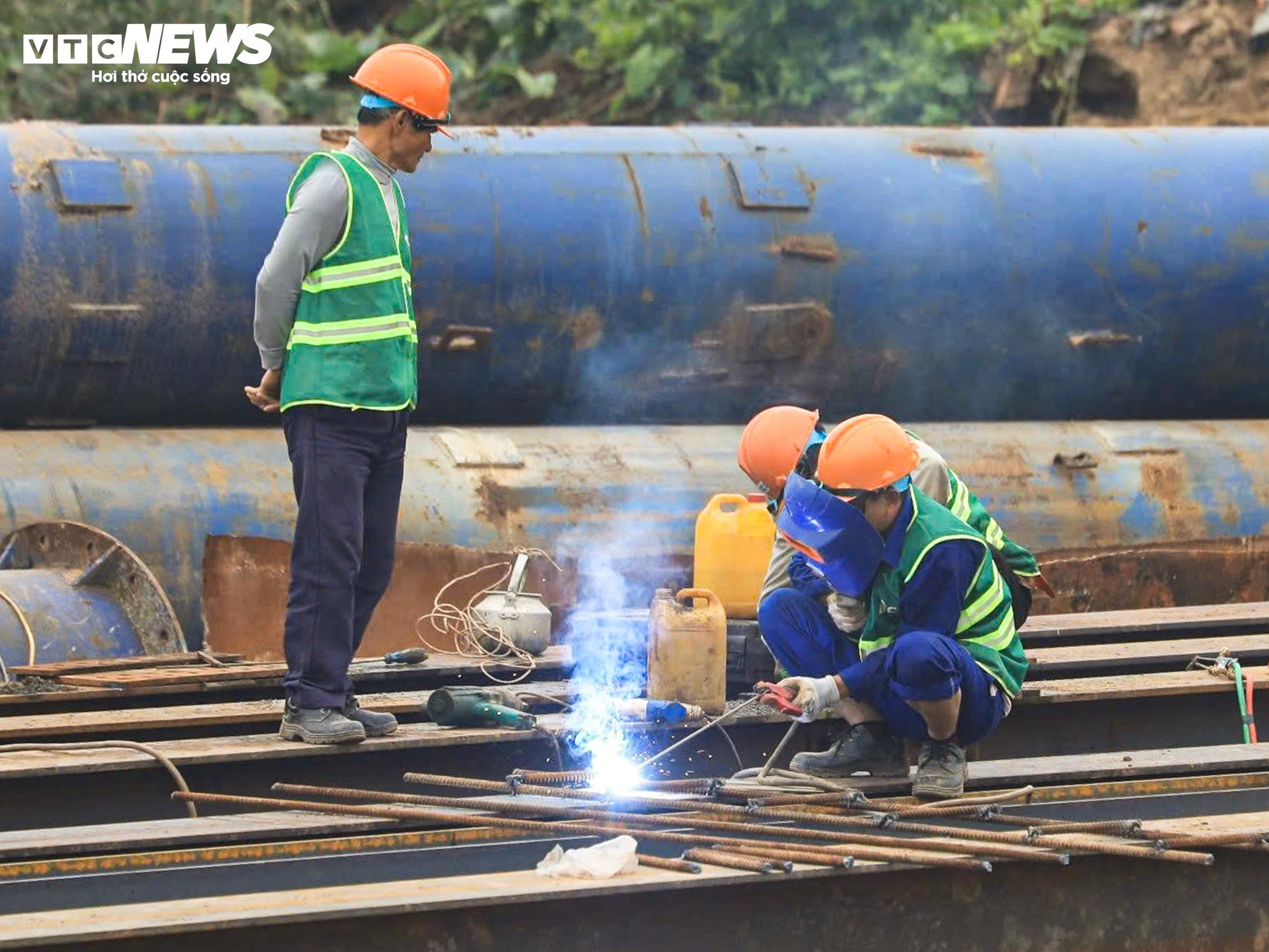 Toàn cảnh công trường thi công cầu Mễ Sở rộng 4 làn xe nối Hà Nội - Hưng Yên- Ảnh 6.