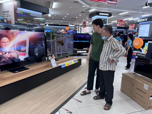 "Phao cứu sinh" của hàng điện máy - Ảnh 1.