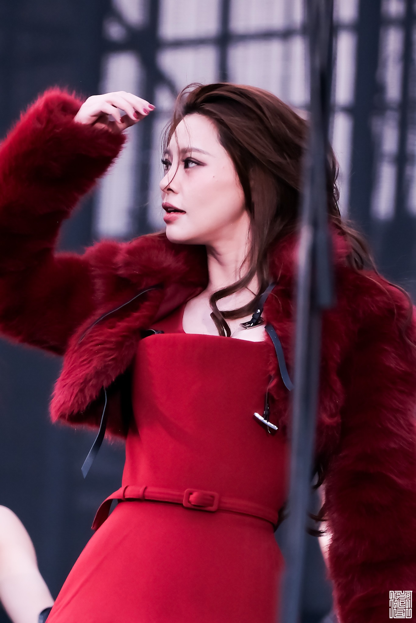 Câm nín trước nữ thần Vpop 36 tuổi vẫn đẹp chấp 10 Hoa hậu, hạ gục 60.000 người- Ảnh 5.