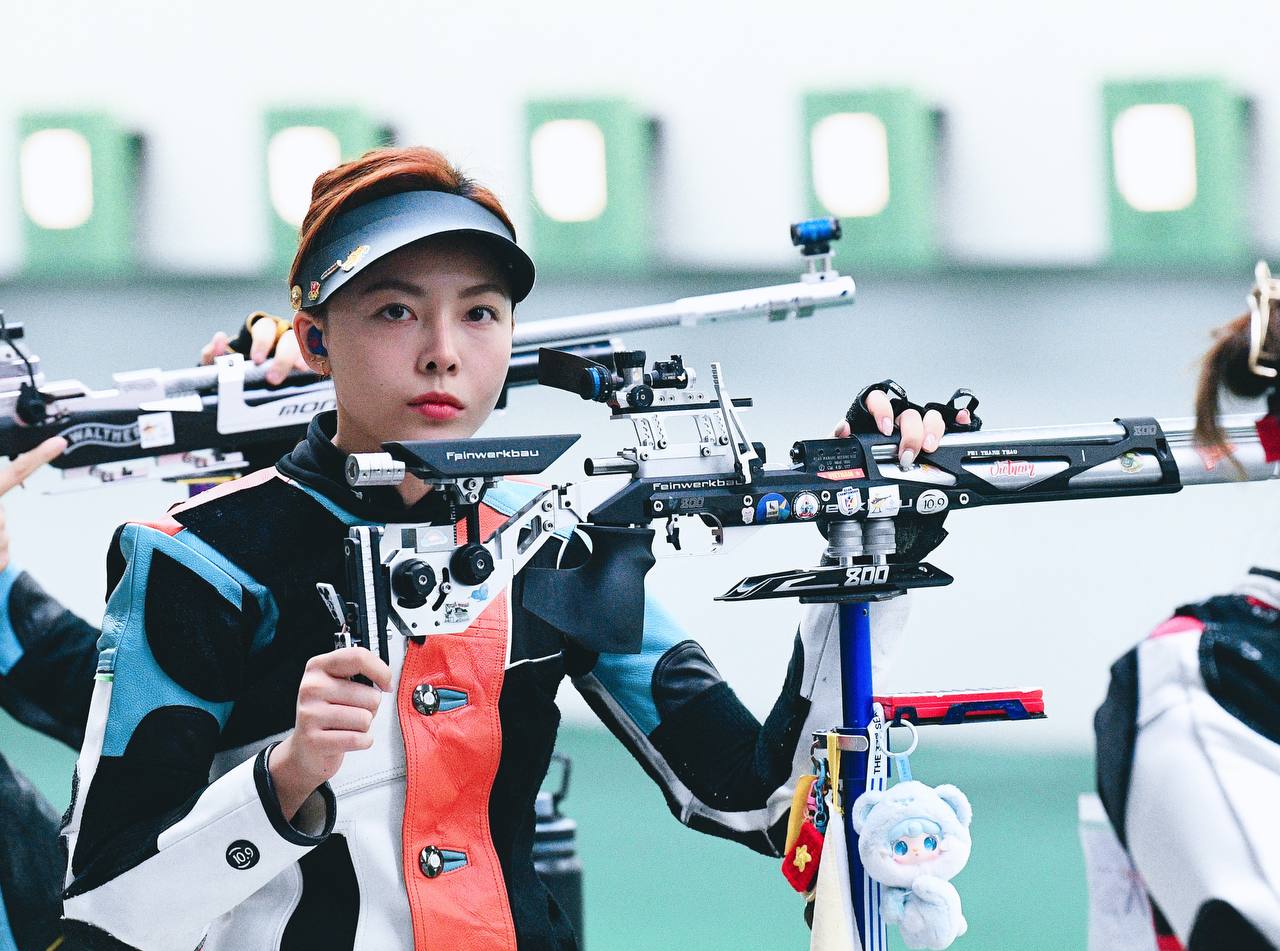 Nữ xạ thủ đẹp nhất Việt Nam tung bộ ảnh cực sexy, body "nóng bỏng mắt" khi vừa trở về với 2 HCV SEA Games - Ảnh 4.