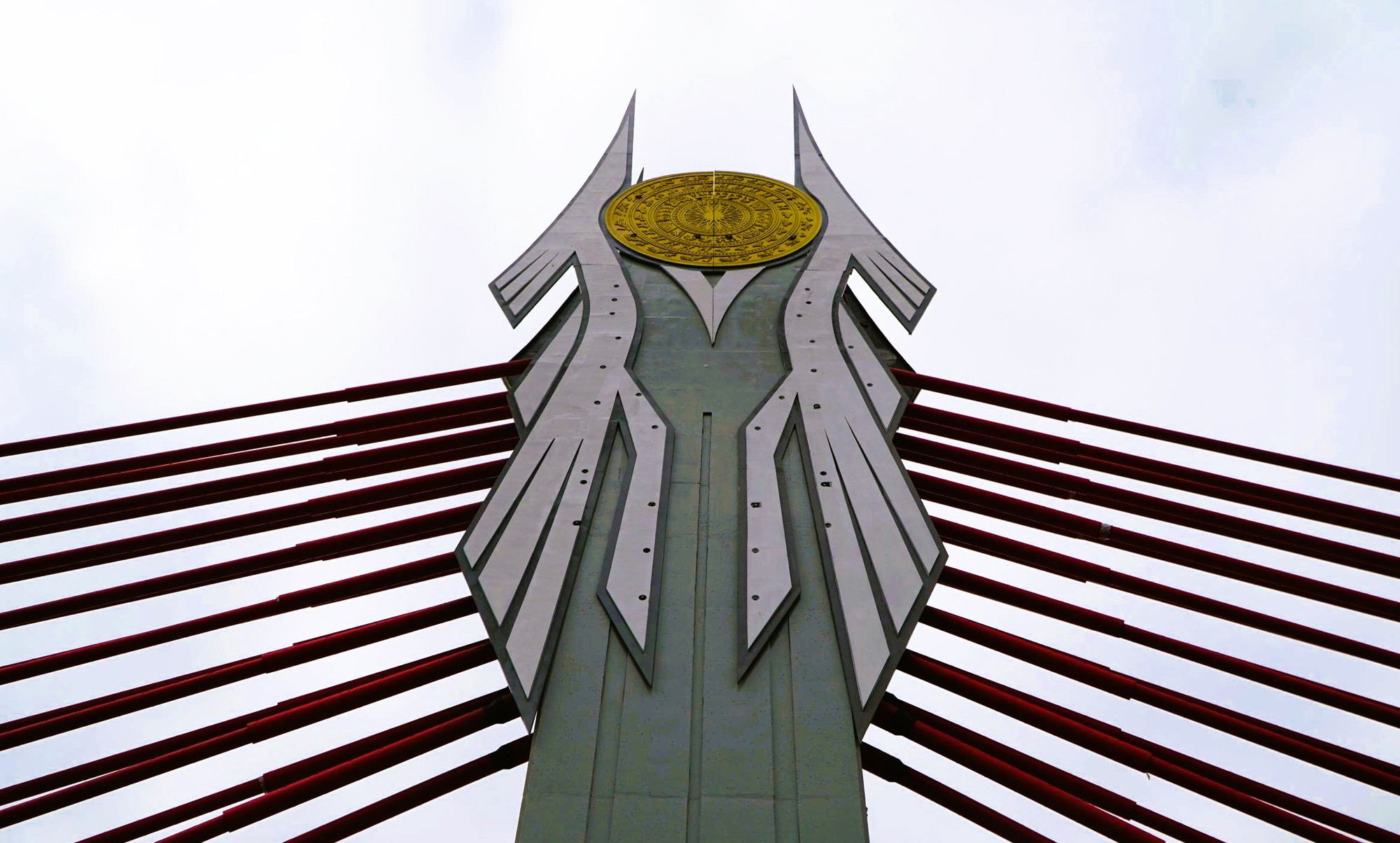 Cầu dây văng đầu tiên vượt đường sắt Bắc - Nam ở Thanh Hóa - Ảnh 8.