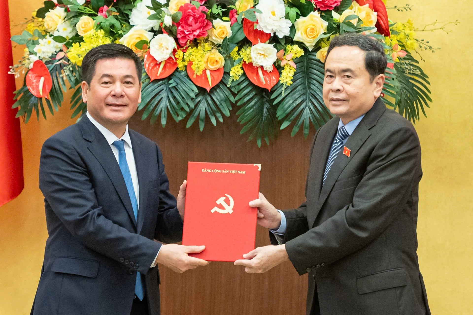 Bộ trưởng Bộ Công Thương Nguyễn Hồng Diên giữ chức vụ mới tại Quốc hội - Ảnh 1.