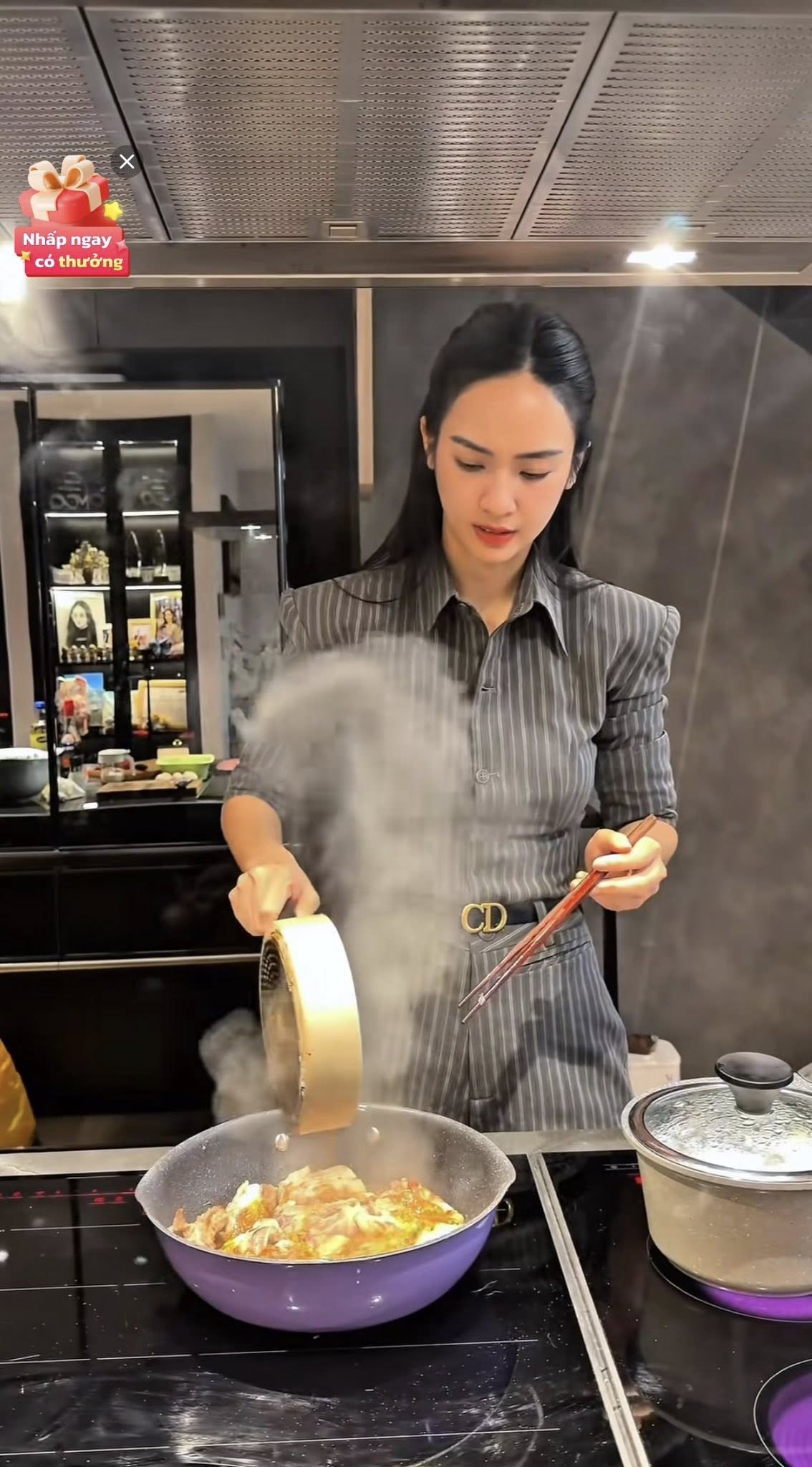 Chưa ai qua được Phương Oanh khoản này?- Ảnh 11. Chưa ai qua được Phương Oanh khoản này?- Ảnh 11.