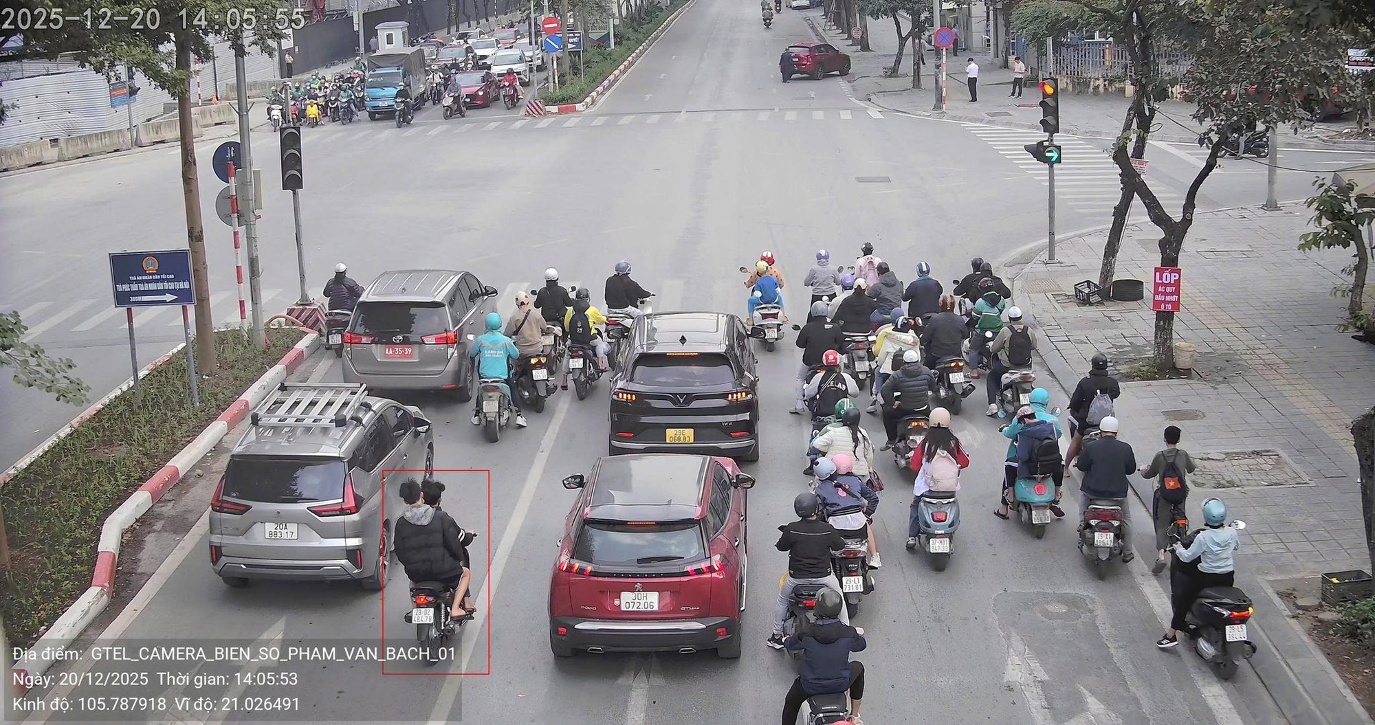 Giao thông Hà Nội sau một tuần ứng dụng camera AI: 100% nút giao tăng năng lực thông hành, ùn tắc giảm rõ rệt - Ảnh 4.