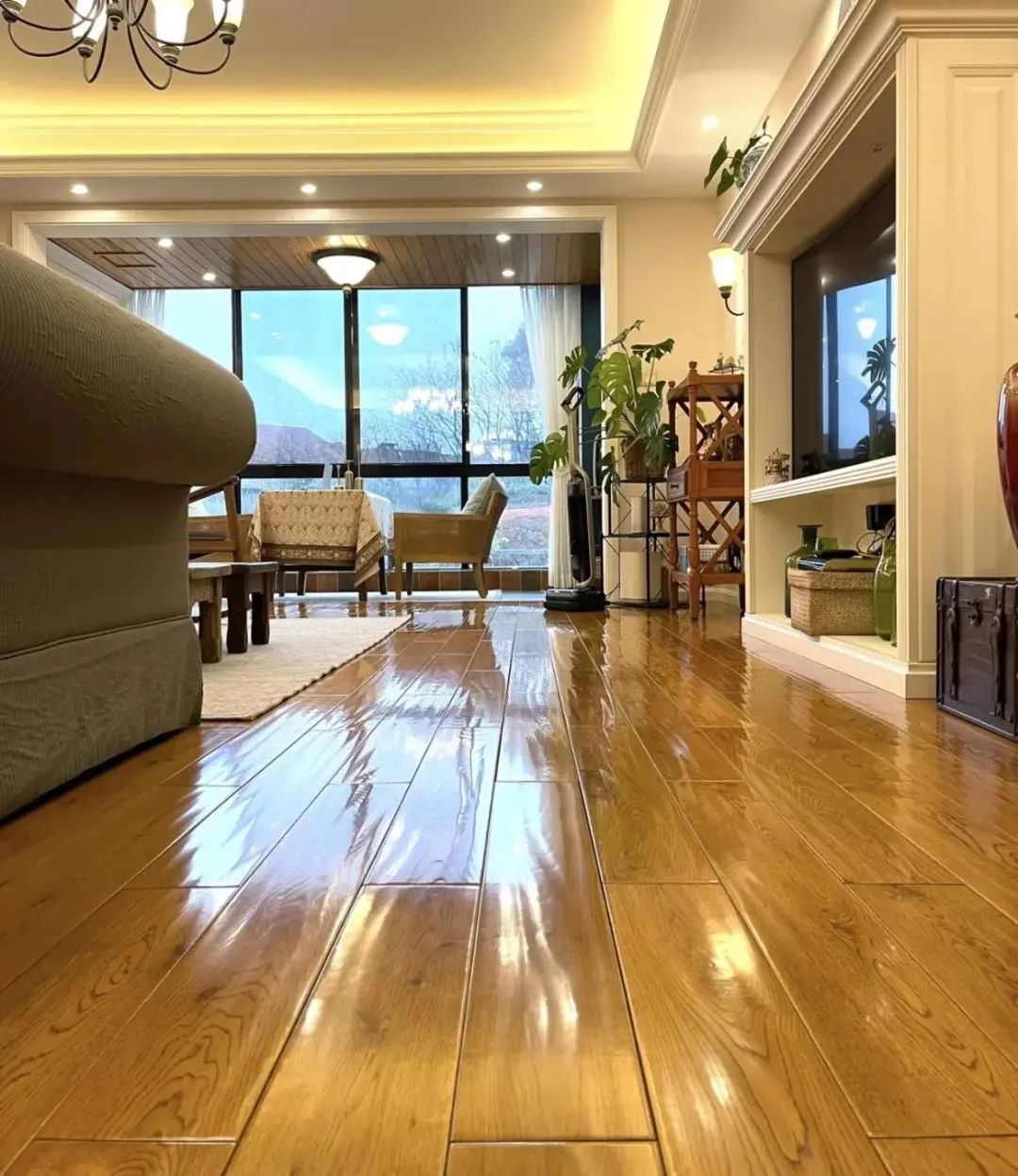 Chuyển từ căn hộ 90m² sang 180m², sống 8 năm rồi quay về - tôi nhận ra nhà rộng không khiến cuộc sống tốt hơn- Ảnh 2.