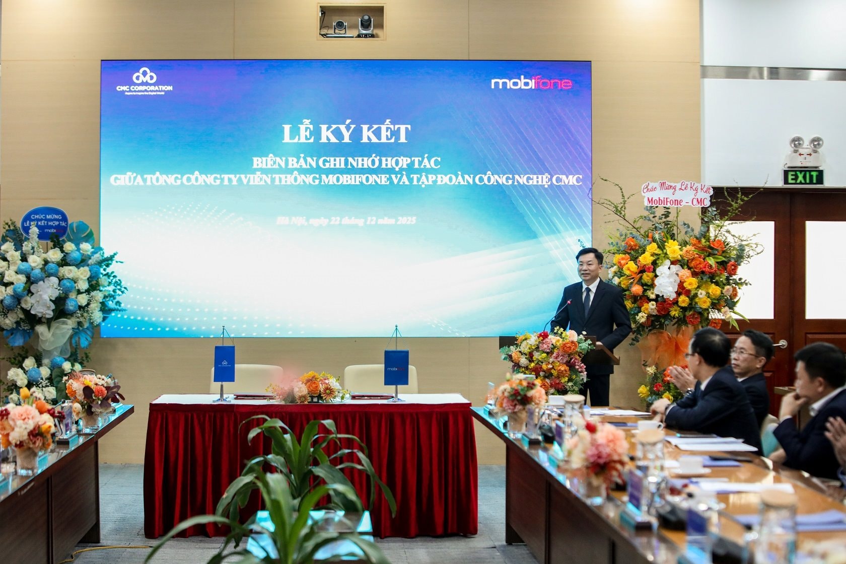 CMC "bắt tay" MobiFone- Ảnh 2.