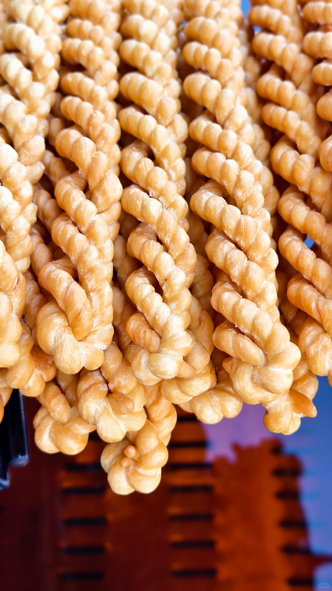 Món bánh "nguyền rủa" bọ cạp 1400 năm trước bất ngờ thành đặc sản tiến vua - Ảnh 2.