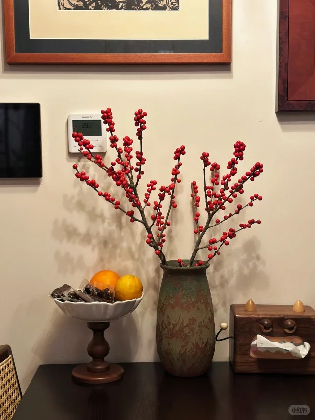 Bí kíp cắm đào đông đỏ chơi bền xuyên Tết 2026: Loài "trân châu đỏ" giúp gia chủ vượng khí, đỏ vận cả năm - Ảnh 14.