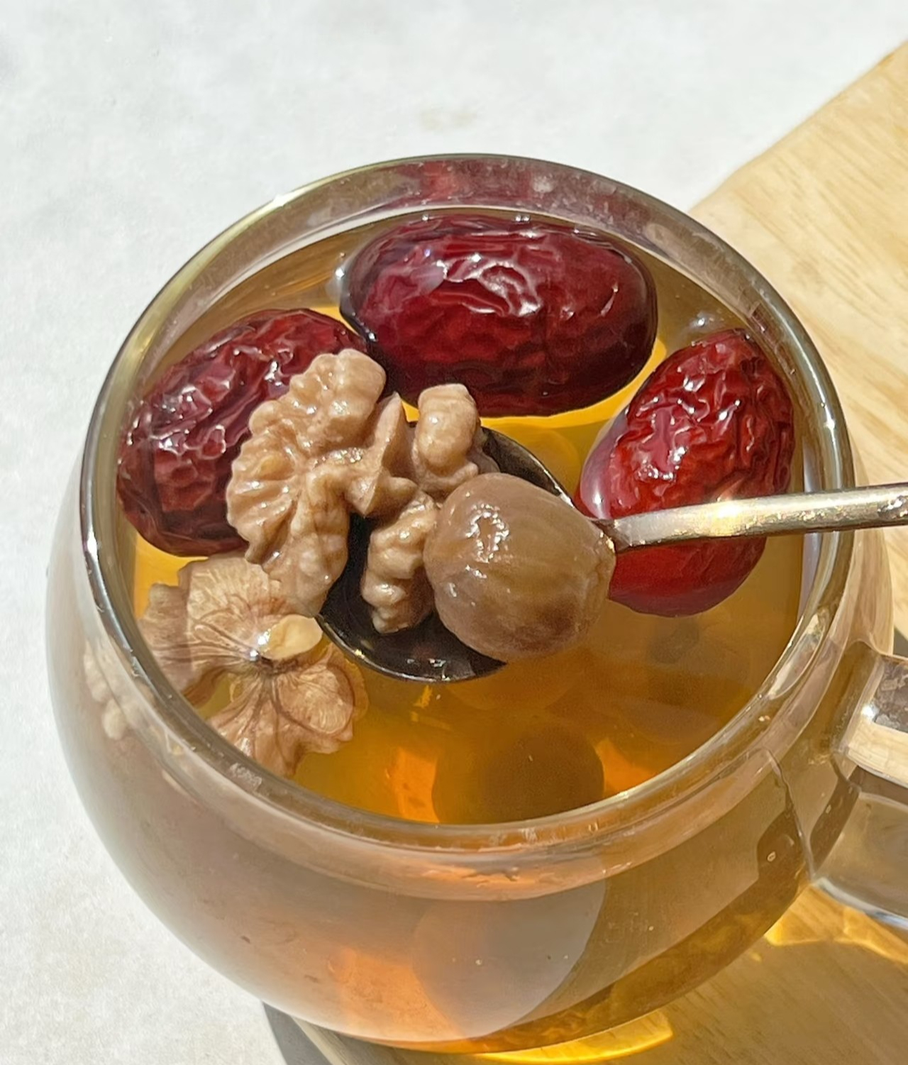 Mùa đông cứ ăn đúng 5 món "nhỏ mà có võ" này, khí huyết lưu thông, da dẻ hồng hào bất chấp gió lạnh - Ảnh 3.