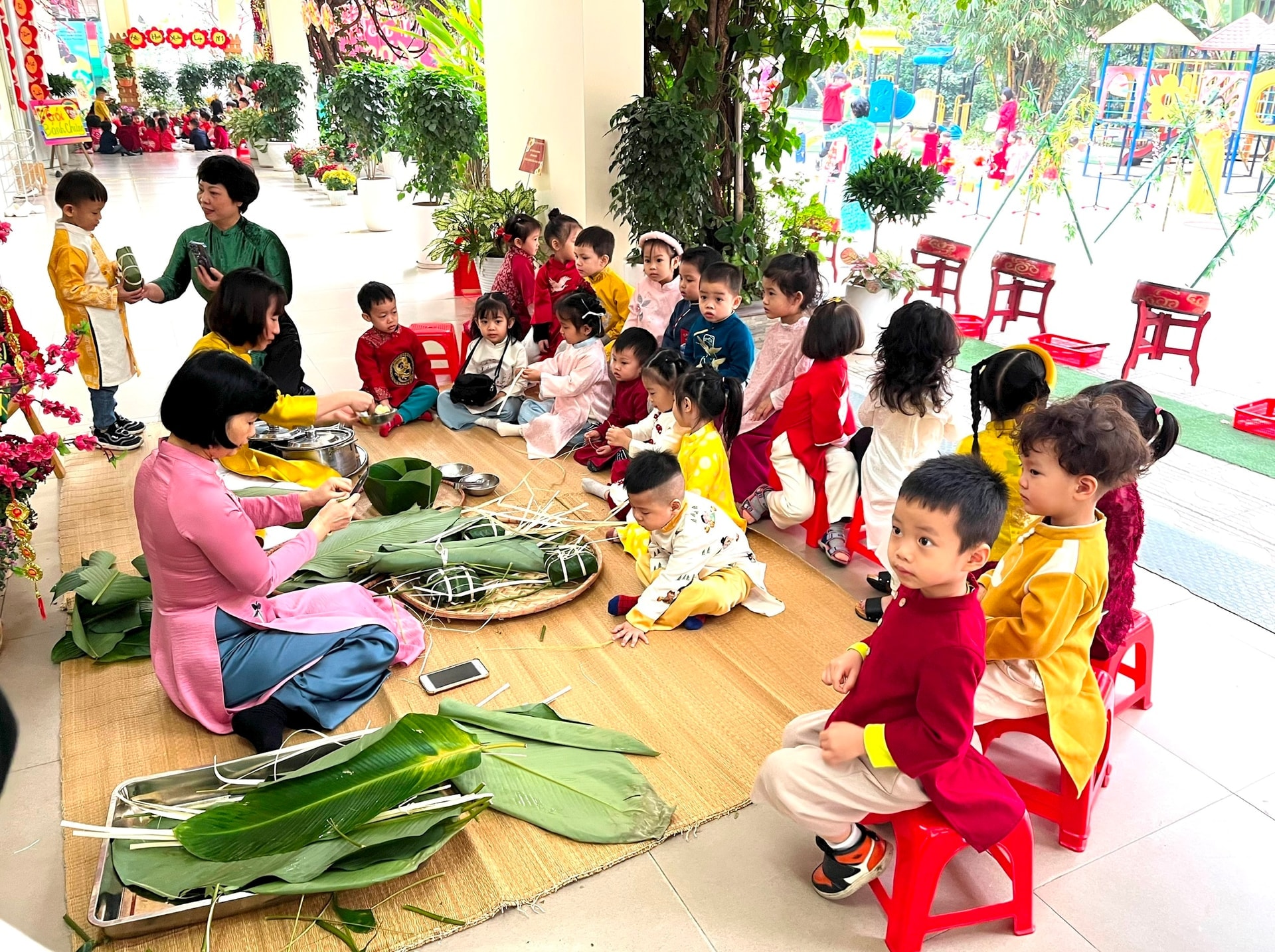 Lịch nghỉ Tết Nguyên đán 2026 của học sinh, giáo viên, cán bộ, công chức, viên chức Hà Nội- Ảnh 1.