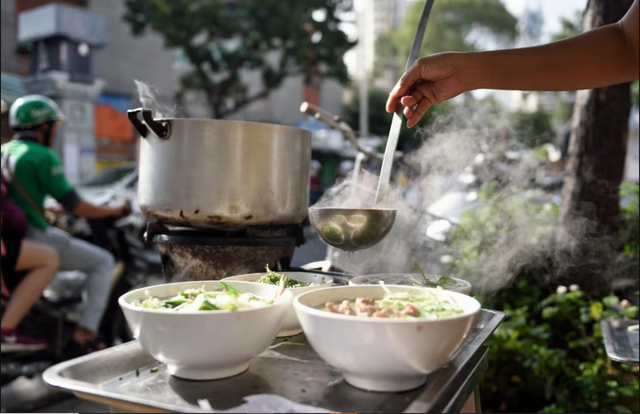 Không phải cháo gà, món ăn chỉ từ 35.000 đồng/phần mới là đại diện Việt vào top 20 ngon nhất thế giới- Ảnh 2.