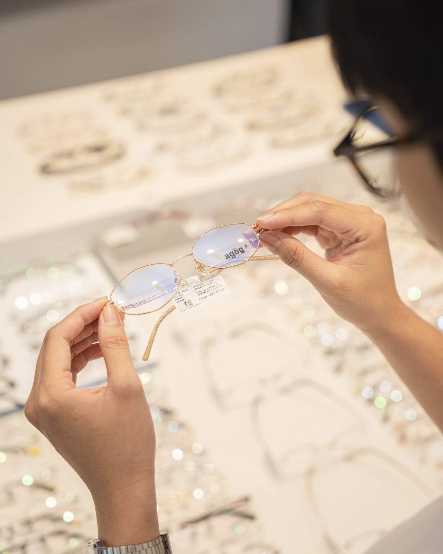 Kính Agog bảo hành lỗi người dùng trong 2 năm: Là táo bạo hay rủi ro? - Ảnh 5. Kính Agog bảo hành lỗi người dùng trong 2 năm: Là táo bạo hay rủi ro? - Ảnh 5.