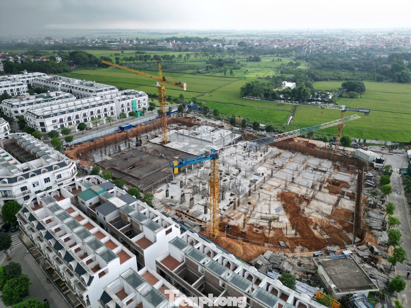 Lý do Bộ Xây dựng muốn sửa 2 luật về BĐS trong năm 2026- Ảnh 1.