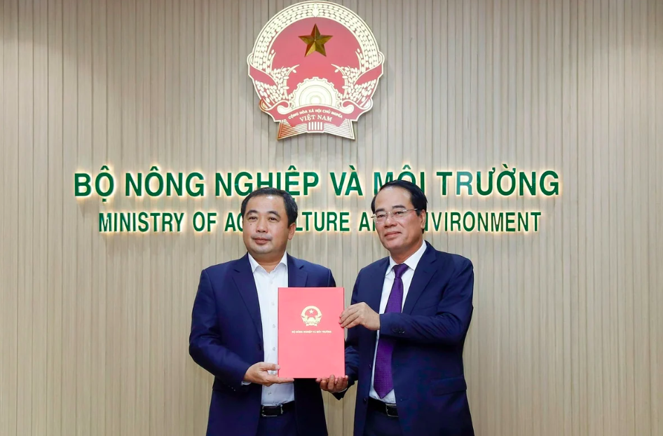 Bộ Nông nghiệp và Môi trường có tân Cục trưởng Cục Môi trường - Ảnh 1.