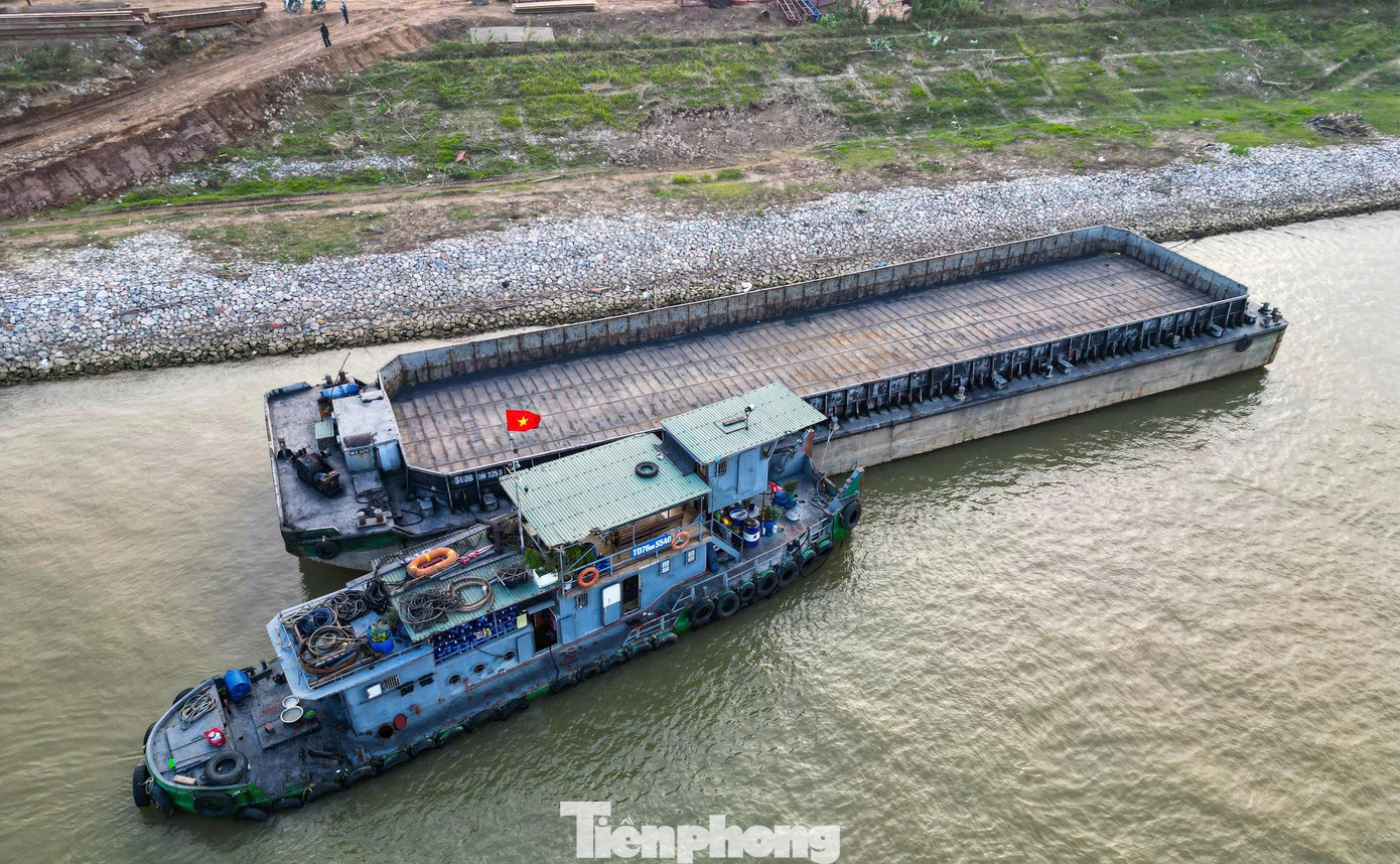 Toàn cảnh công trường thi công cầu Mễ Sở rộng 4 làn xe nối Hà Nội - Hưng Yên.- Ảnh 12.