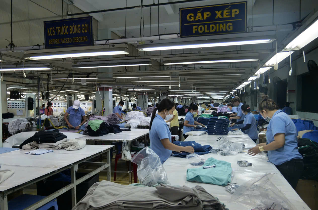 Tăng lương tối thiểu từ 1-1-2026: Doanh nghiệp không thể bỏ qua những lưu ý này - Ảnh 1.