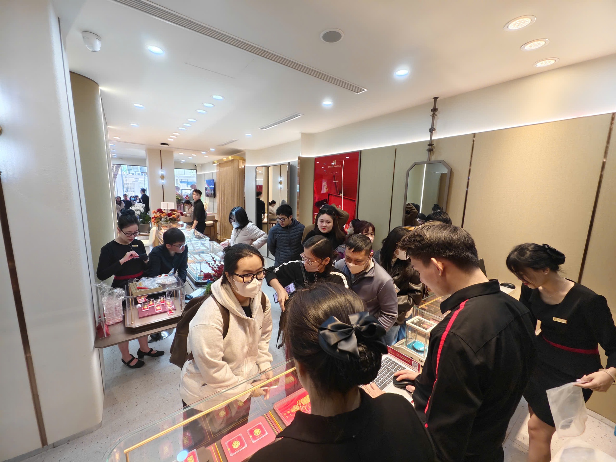 Tiết kiệm được 3-5 triệu/tháng: Thừa sức mua vàng, làm thêm việc này nữa thì càng yên tâm!- Ảnh 5. Tiết kiệm được 3-5 triệu/tháng: Thừa sức mua vàng, làm thêm việc này nữa thì càng yên tâm!- Ảnh 5.