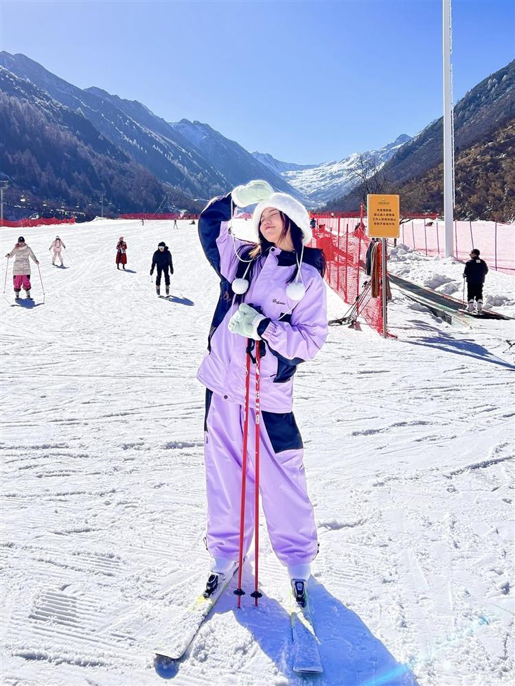 Khách Việt kể chuyện đi ngắm tuyết trên núi cao hơn 4000m ở Trung Quốc, nhận xét: "Không ngờ đến mức này!" - Ảnh 11.