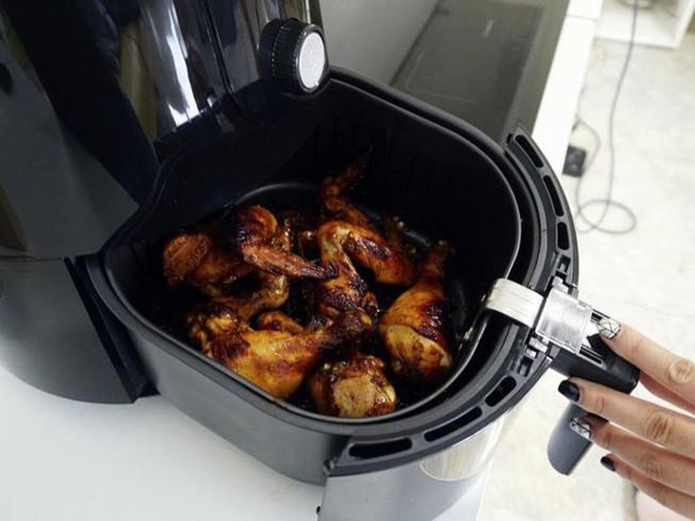 6 sự thật về nồi chiên không dầu, tôi tiếc nuối vì biết muộn- Ảnh 1. 6 sự thật về nồi chiên không dầu, tôi tiếc nuối vì biết muộn- Ảnh 1.