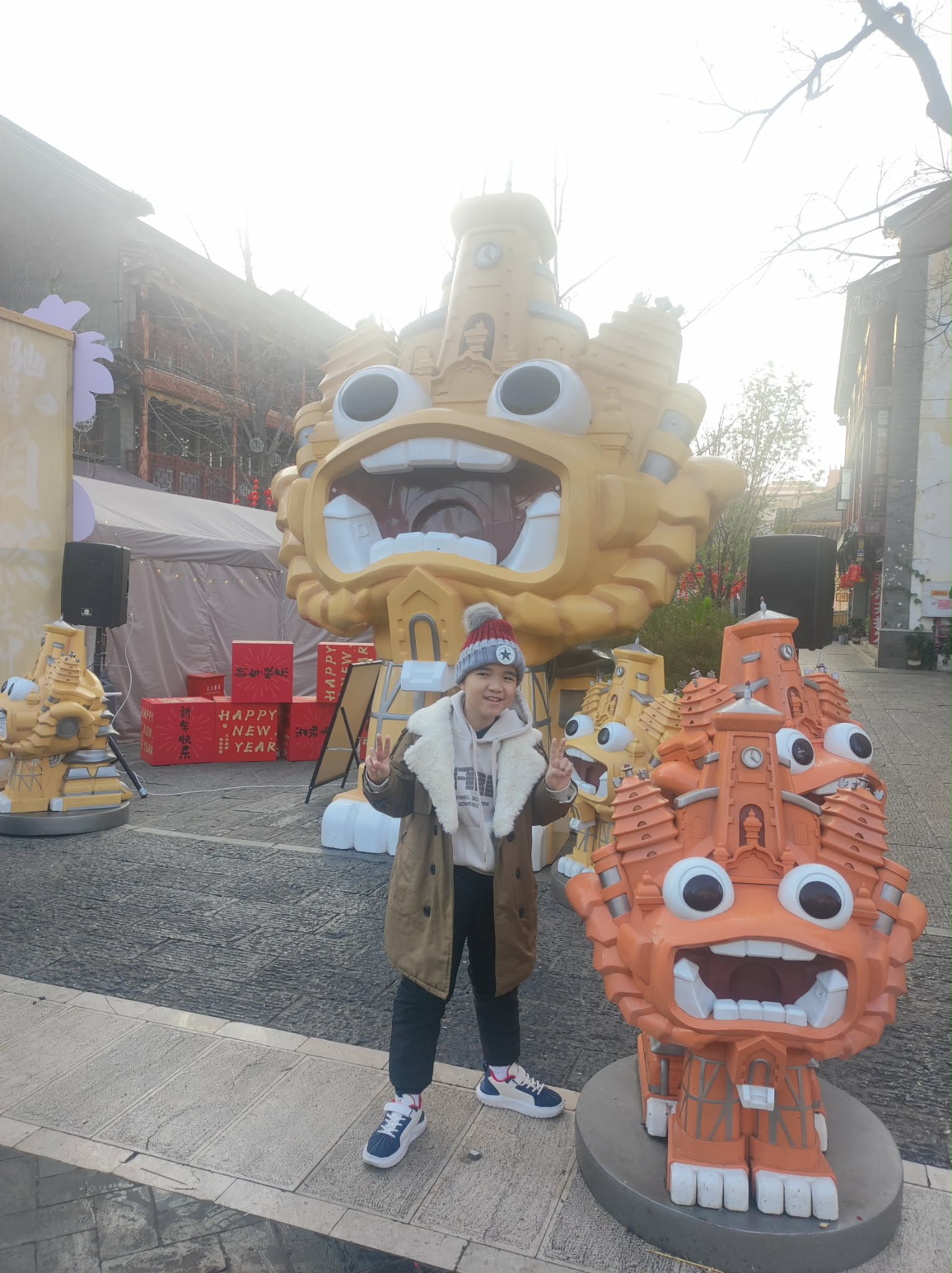 Khách Việt kể chuyện đi ngắm tuyết trên núi cao hơn 4000m ở Trung Quốc, nhận xét: "Không ngờ đến mức này!" - Ảnh 4.