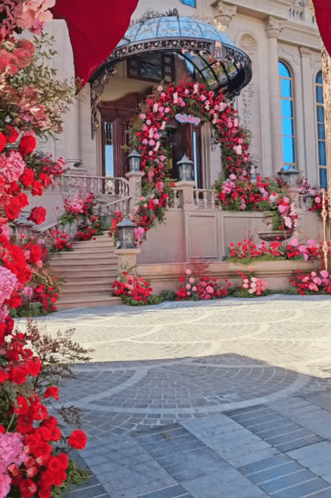 Đám cưới của ái nữ tập đoàn lớn ở Bình Thuận đang "gây bão" MXH: Nhà gái cỡ này thì nhà trai "khủng" cỡ nào!- Ảnh 3.