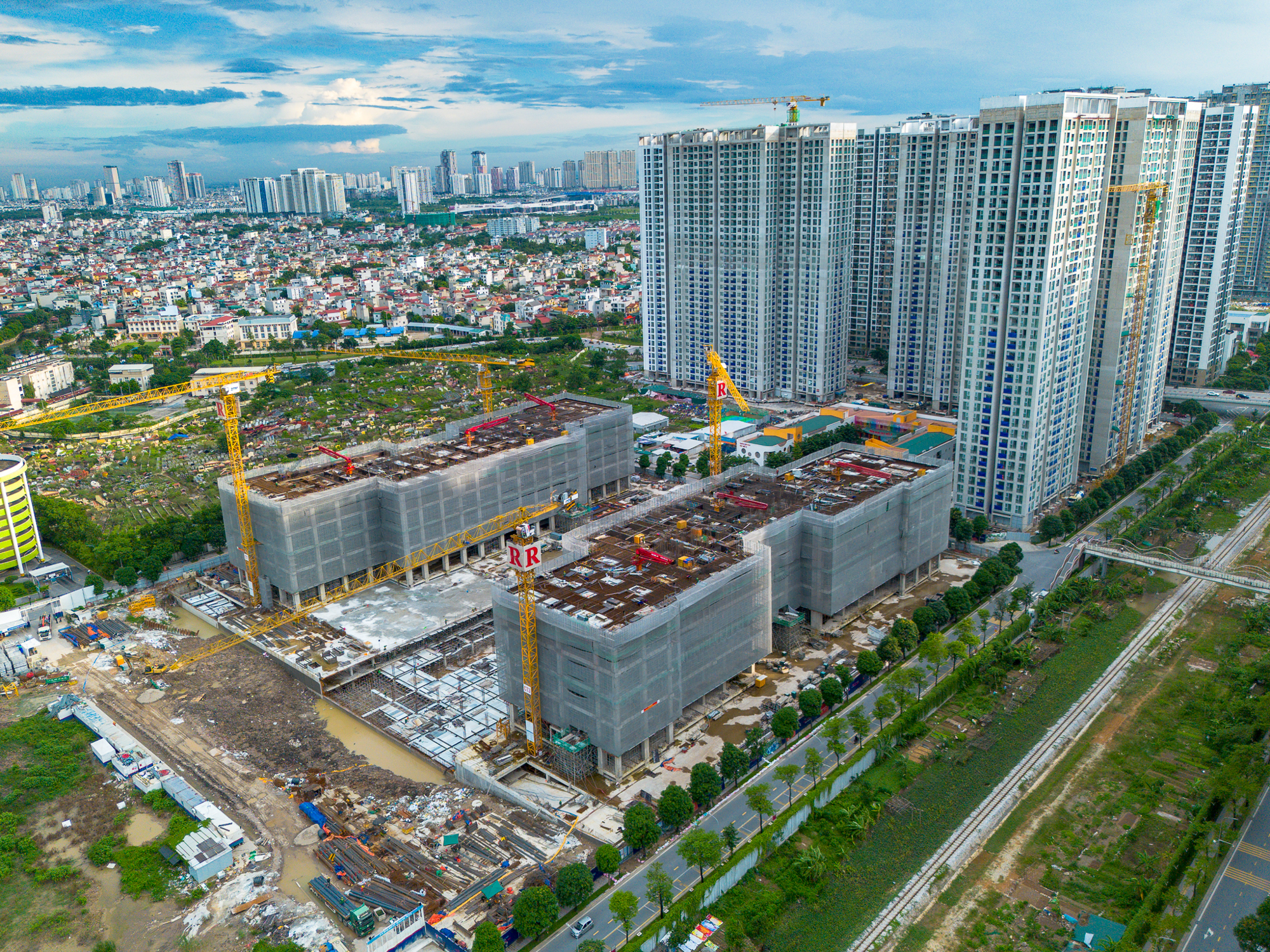 Hết "sốt", chung cư xuất hiện giao dịch "cắt lỗ" - Ảnh 1.