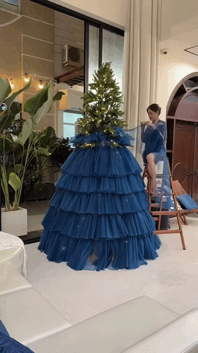 Mỹ nhân "win chặt" đường đua Noel: Tự tay trang trí biệt thự 1000m² đẹp chấn động thị giác - Ảnh 6.