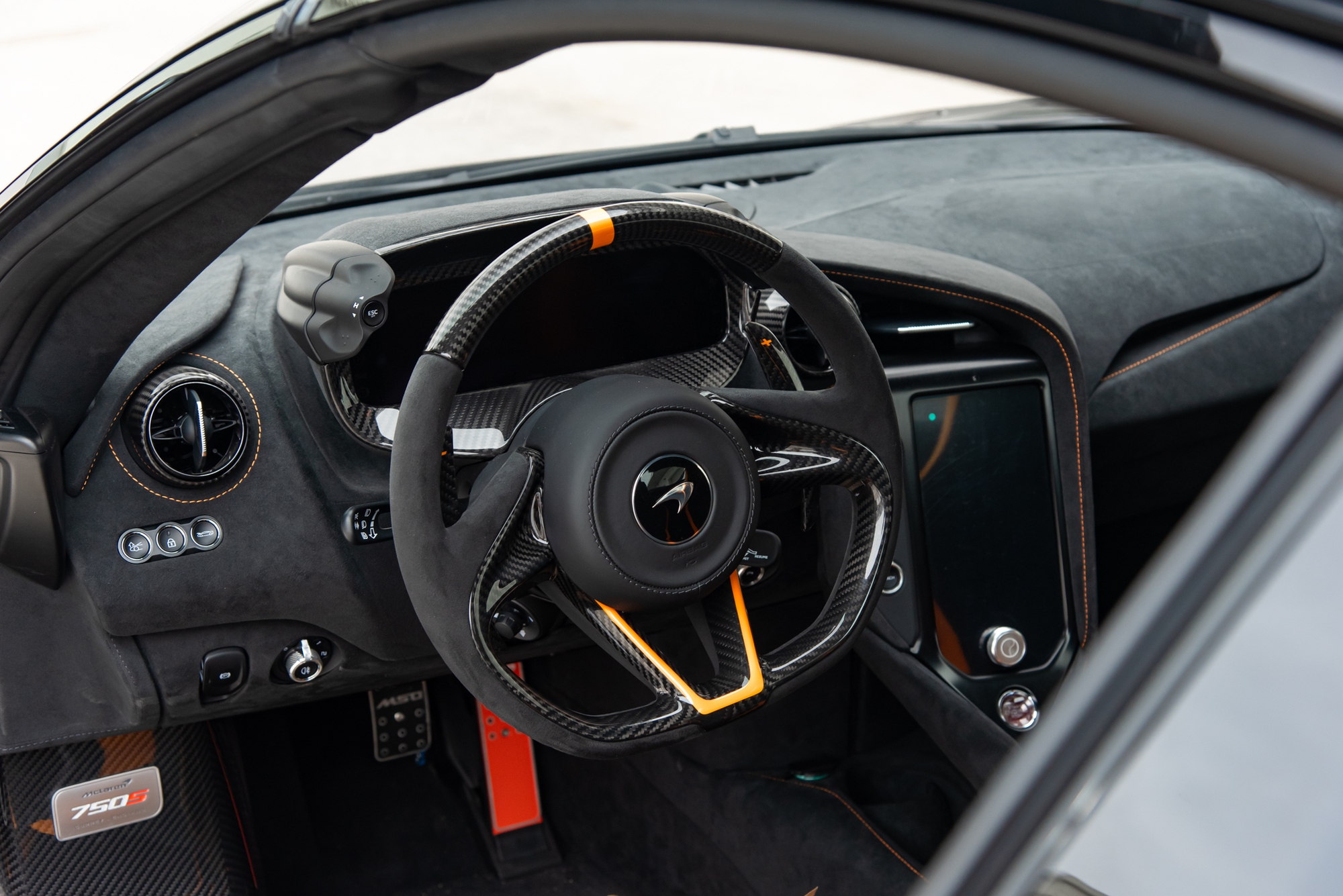 Loạt xe chỉ dành cho đại gia Việt ra mắt năm 2025: Đủ siêu xe đến siêu sang, nhiều mẫu hàng hiếm trên thế giới, có mẫu giá ngang 2 căn penthouse- Ảnh 14.