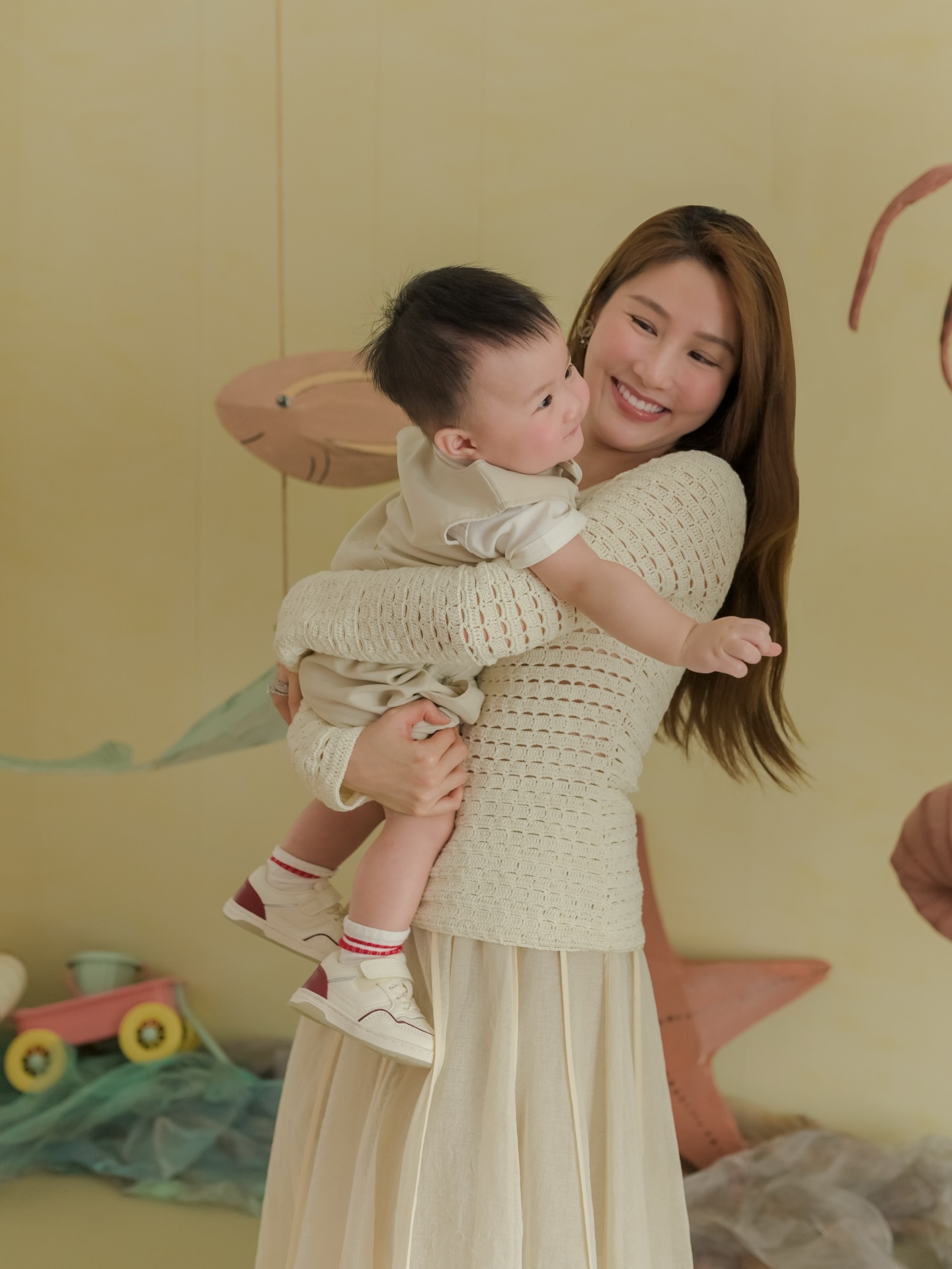 Noel này showbiz tưng bừng: 1 đôi khoe con gái, hội bạn 5 cặp vợ chồng Vbiz ăn tiệc trong biệt thự sang chảnh- Ảnh 10.