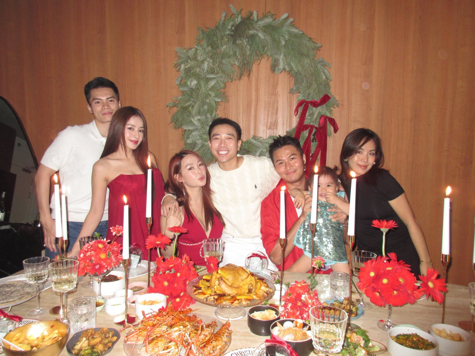 Noel này showbiz tưng bừng: 1 đôi khoe con gái, hội bạn 5 cặp vợ chồng Vbiz ăn tiệc trong biệt thự sang chảnh- Ảnh 17.