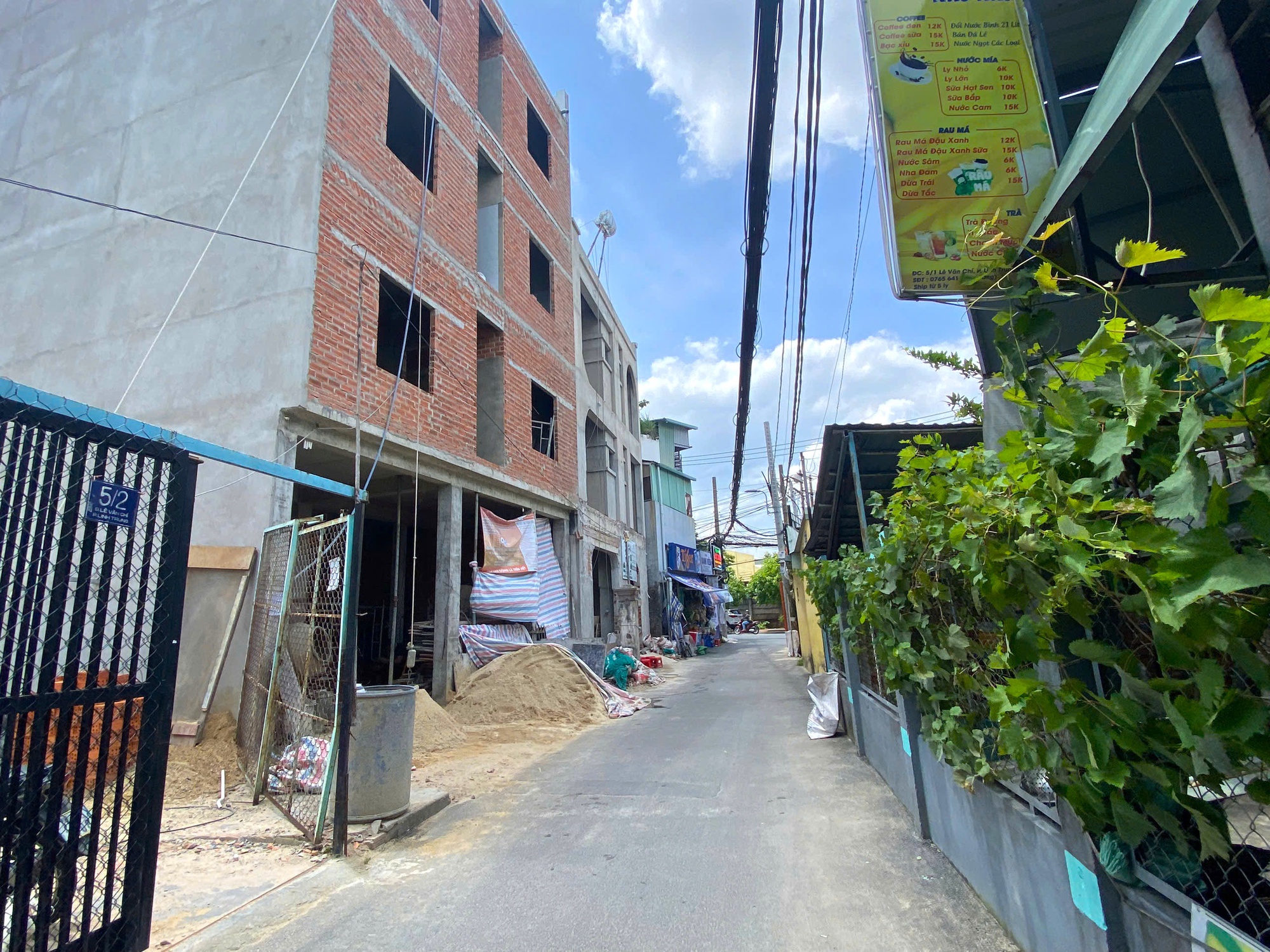 TPHCM: Nhà ở riêng lẻ cấp phép xây dựng tạm quy mô 3 tầng, 1 tầng hầm - Ảnh 1.