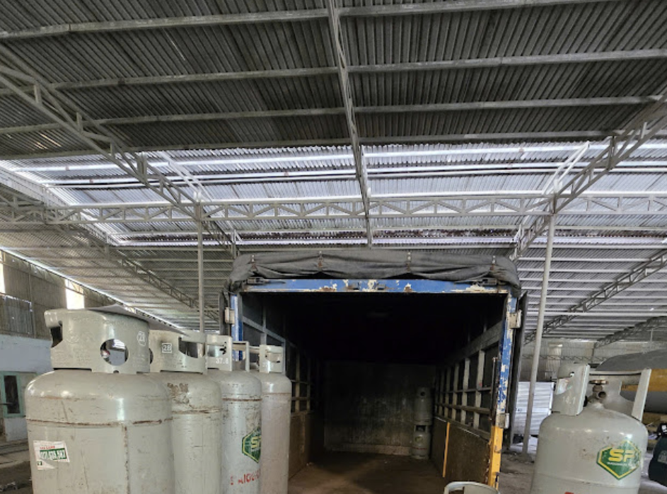 Công an TPHCM bắt Giám đốc Công ty Năng Lượng An Lộc Phát Miền Nam - Ảnh 2.