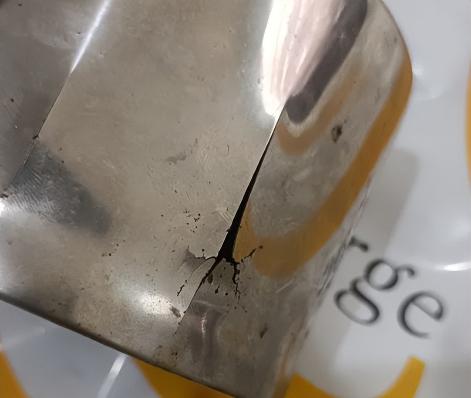 Sắp sang năm 2026, nhà ai còn 6 thứ nguy hiểm này thì dứt khoát vứt ngay- Ảnh 5.