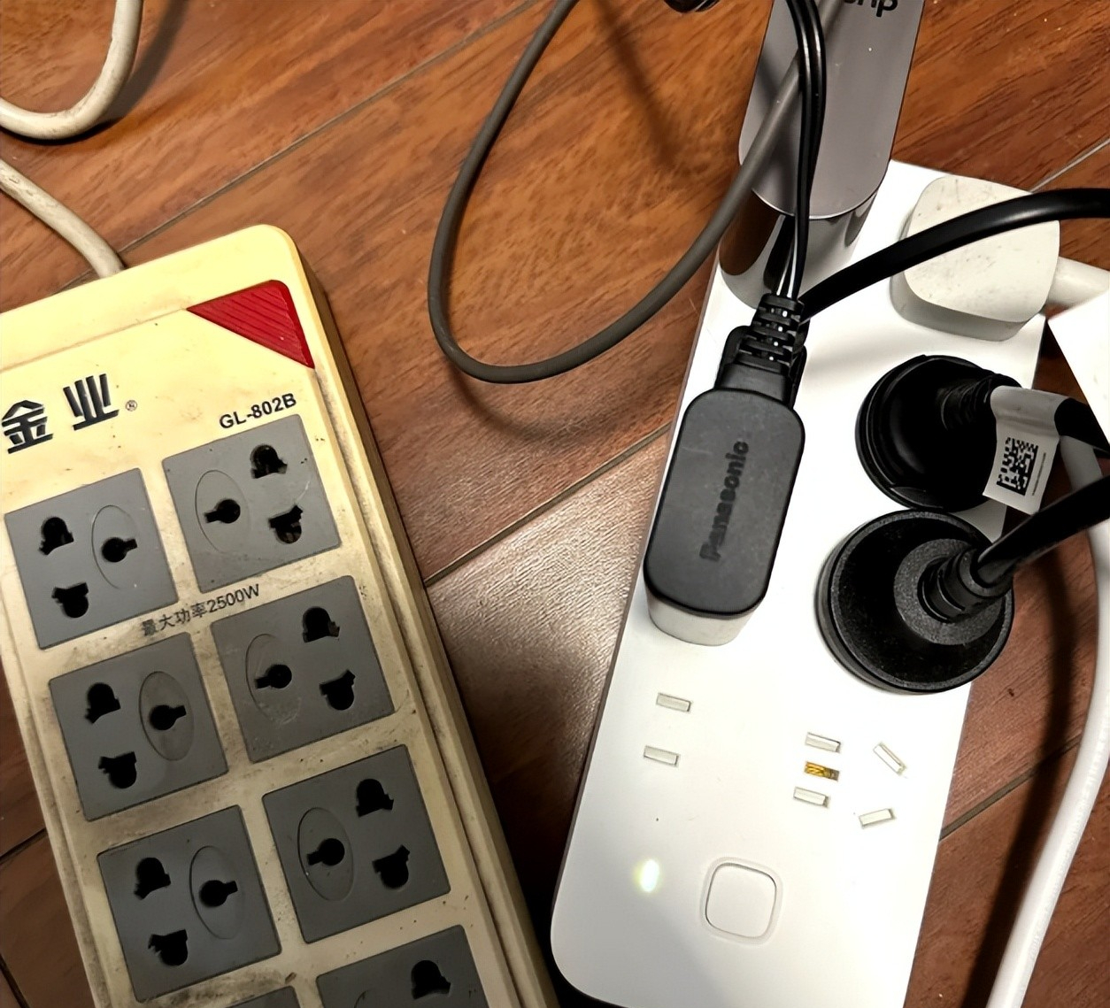 Sắp sang năm 2026, nhà ai còn 6 thứ nguy hiểm này thì dứt khoát vứt ngay- Ảnh 3.