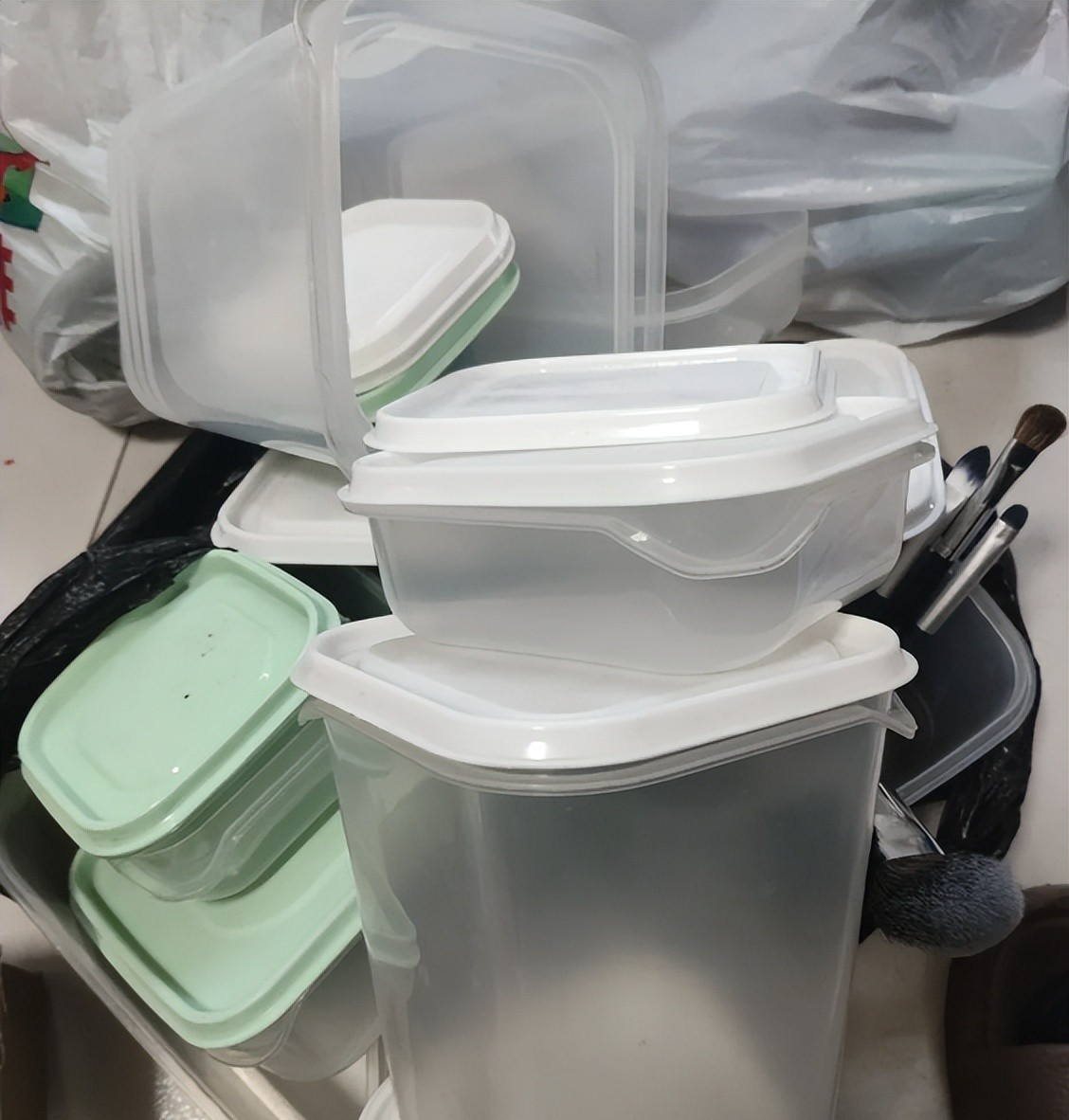 Sắp sang năm 2026, nhà ai còn 6 thứ nguy hiểm này thì dứt khoát vứt ngay- Ảnh 2.