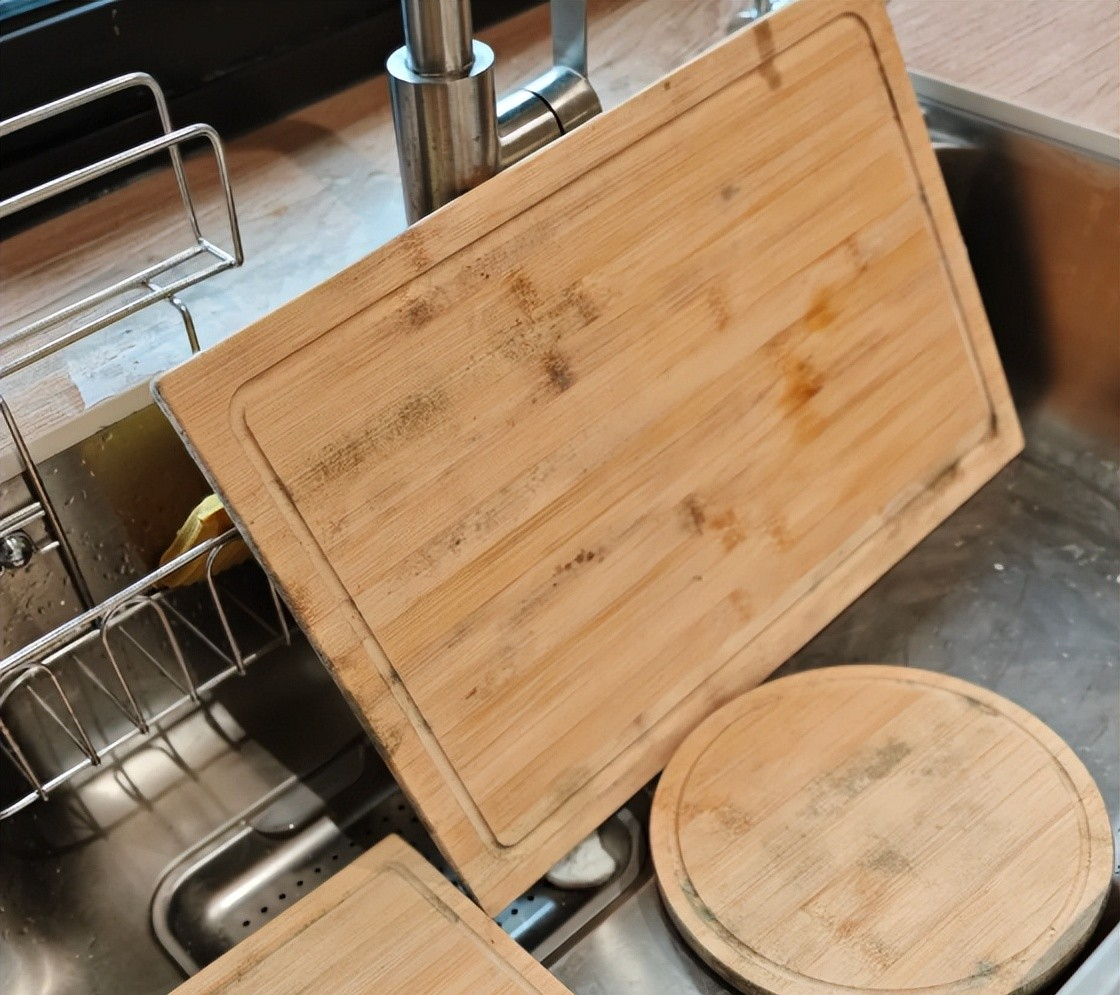 Sắp sang năm 2026, nhà ai còn 6 thứ nguy hiểm này thì dứt khoát vứt ngay- Ảnh 1.