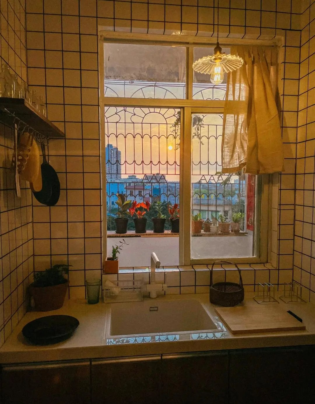 Tim đập loạn trước ngôi nhà của bà cụ 75 tuổi: Sống 1 mình an yên, không làm gánh nặng cho con cháu- Ảnh 10.