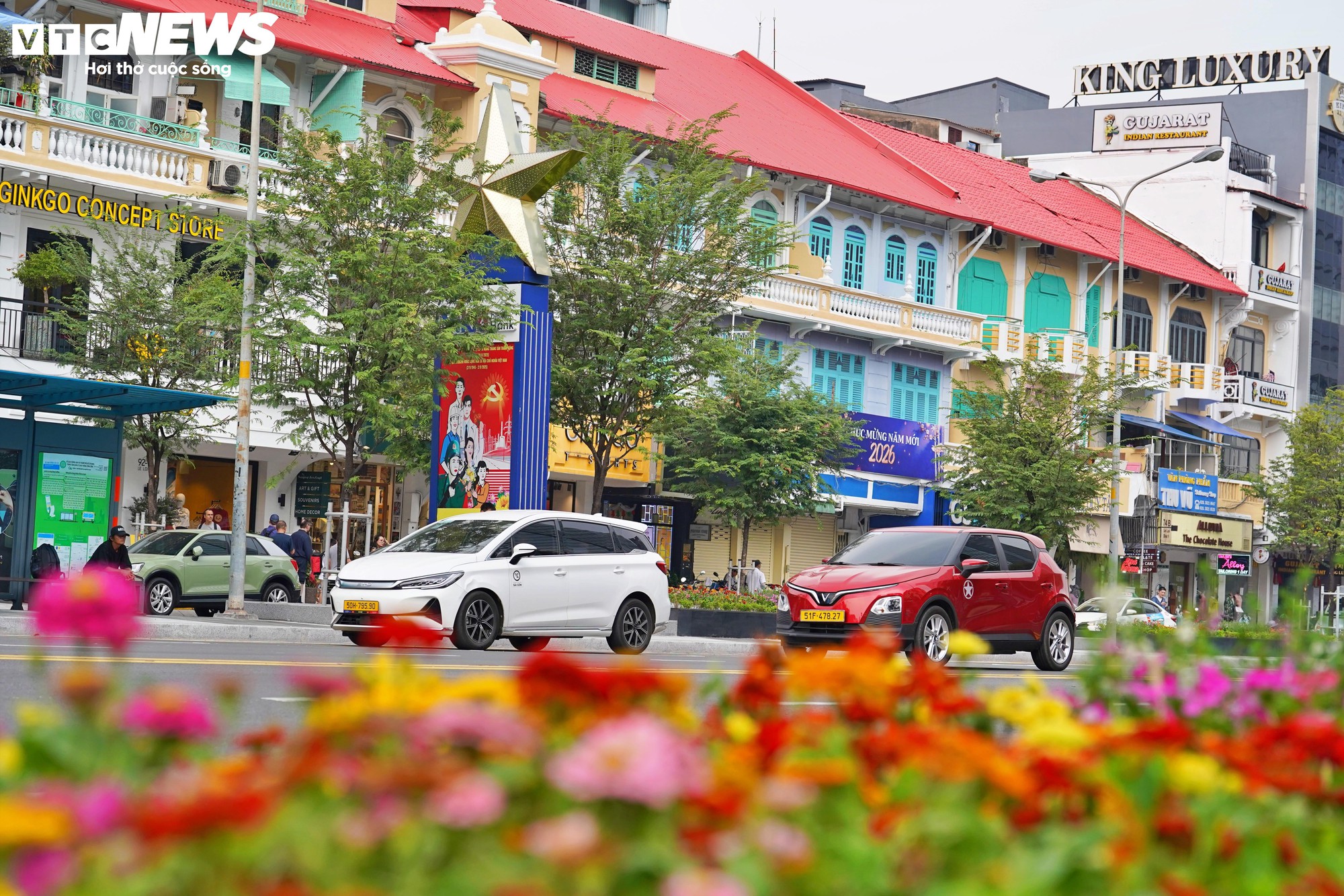 Ngắm loạt nhà cổ trung tâm TP.HCM 'khoác áo mới'- Ảnh 5.