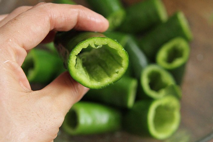 Không phải lá lốt hay mướp đắng, loại nguyên liệu này đem nhồi thịt ngon bất ngờ, hầu hết chị em chưa từng thử- Ảnh 2. Không phải lá lốt hay mướp đắng, loại nguyên liệu này đem nhồi thịt ngon bất ngờ, hầu hết chị em chưa từng thử- Ảnh 2.