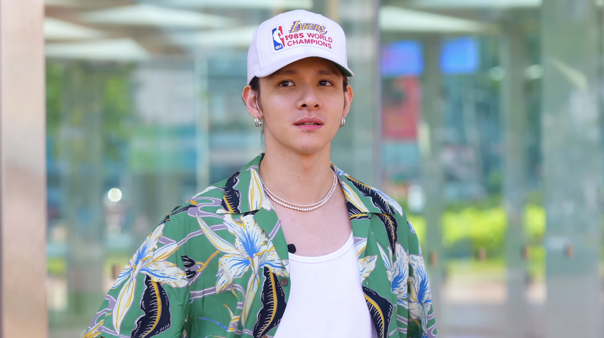 Khách Tây sốc nặng khi biết giá tô phở ở Việt Nam, chỉ biết thốt lên "Không thể nào!"- Ảnh 1.