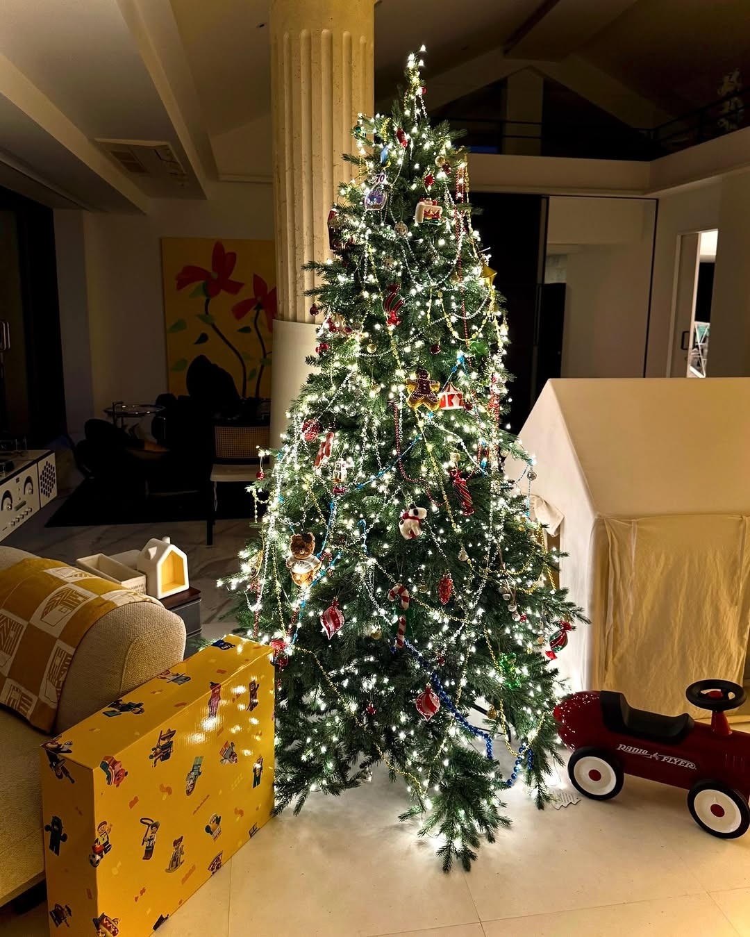 Mỹ nhân giải nghệ ở tuổi 22, cưới đại gia ở tuổi 28: Sống như công chúa trong cơ ngơi 130 tỷ- Ảnh 8.