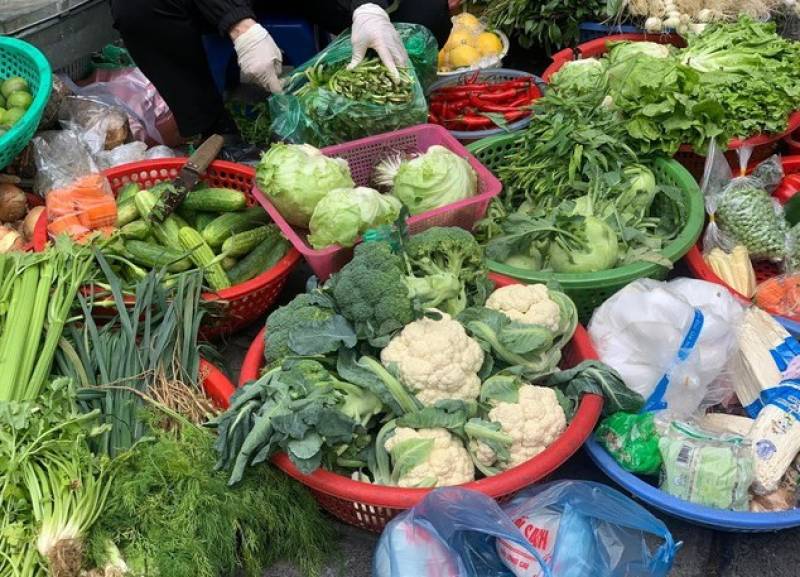 Chợ Việt luôn sẵn 4 loại rau ít thuốc trừ sâu bậc nhất, ăn vào còn giúp chống ung thư- Ảnh 1.