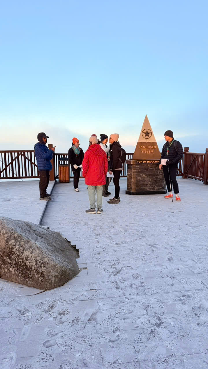 Một nơi tại Việt Nam nhiệt độ xuống 1 độ C, băng tuyết phủ trắng xóa- Ảnh 3.