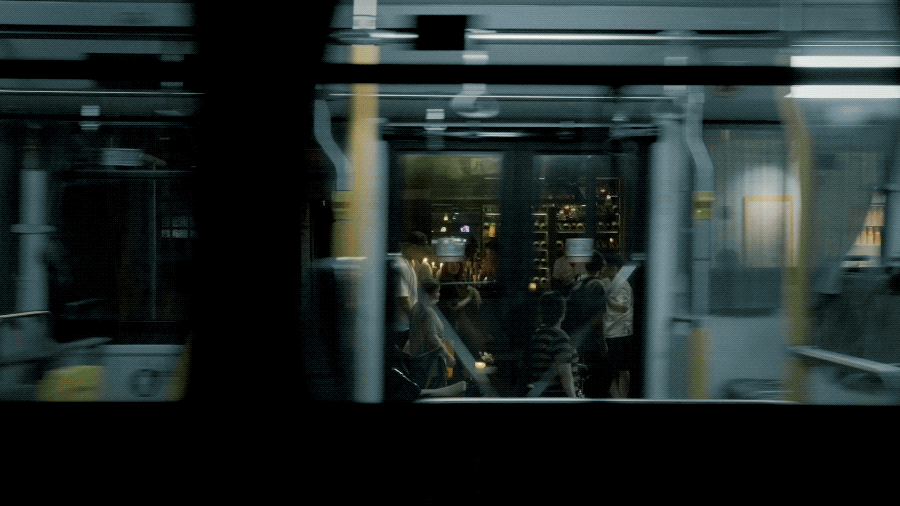 Nữ giám đốc độc thân sống trong căn hộ 90m2, thuê thêm căn 35m2 mở quầy bar mini mời hàng xóm đến xập xình- Ảnh 16. Nữ giám đốc độc thân sống trong căn hộ 90m2, thuê thêm căn 35m2 mở quầy bar mini mời hàng xóm đến xập xình- Ảnh 16.