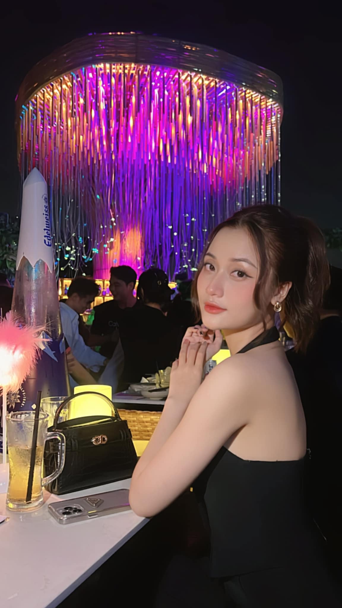 Đám cưới cháu nội danh ca Chế Linh: Nhan sắc cô dâu không một điểm trừ, thân thế chú rể gây bất ngờ lớn- Ảnh 11.