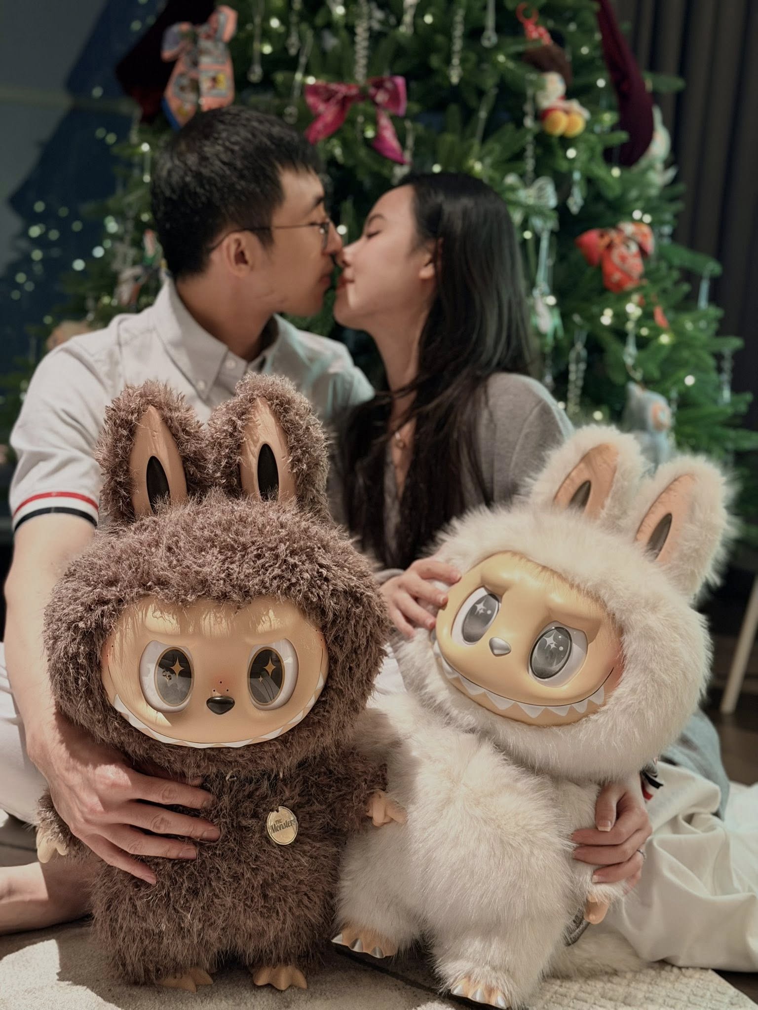 Hội hào môn "bung nóc" mùa Giáng sinh: Midu khoá môi Minh Đạt, xem biệt thự của Phạm Hương - Lan Khuê mà loá mắt - Ảnh 5.