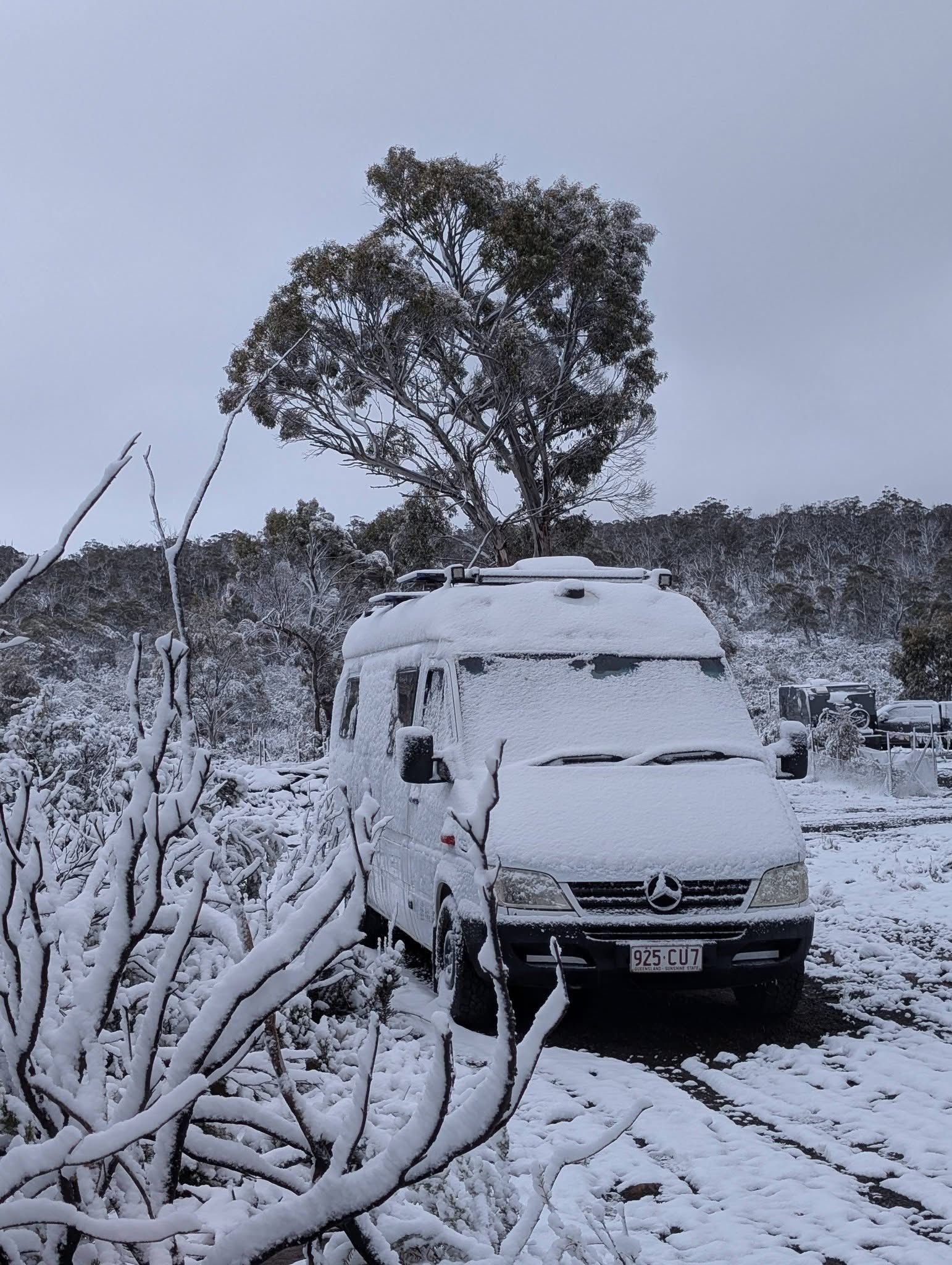 Nơi vừa có tuyết rơi hiếm có sau gần 20 năm!- Ảnh 4.