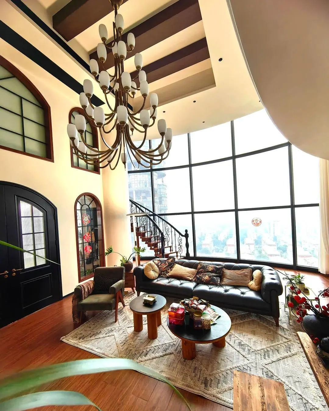 Nữ nghệ sĩ 40 tuổi không kết hôn, bỏ 12 tỷ xây "nhà trên không" sống 1 mình: "Thỉnh thoảng cũng thấy cô đơn" - Ảnh 9.