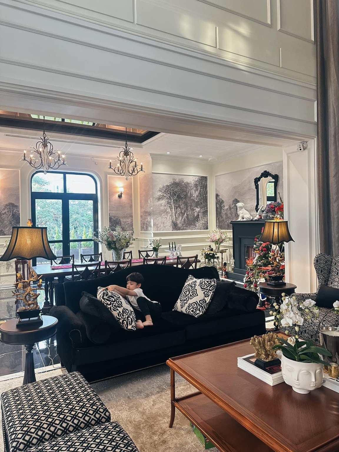 Mỹ nhân "theo chồng bỏ cuộc chơi", ở biệt thự 250 tỷ cao cấp nhất Hà thành- Ảnh 5.