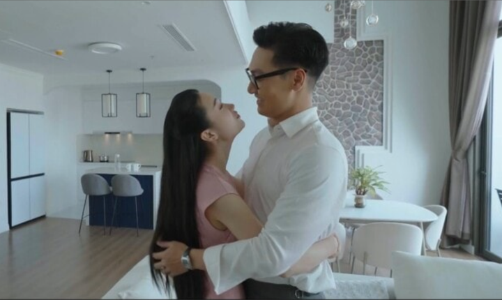 Nữ diễn viên đóng vợ trẻ, kém Mạnh Trường 16 tuổi trong phim giờ vàng VTV là ai?- Ảnh 1.